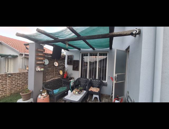 3 BEDROOM TOWNHOUSE FOR SALE IN EDEN GLEN